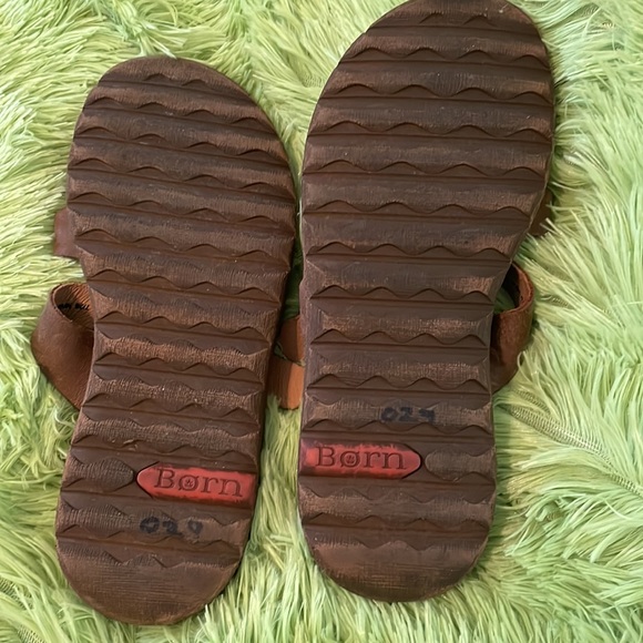 NWOT Born Sandals - Picture 6 of 6